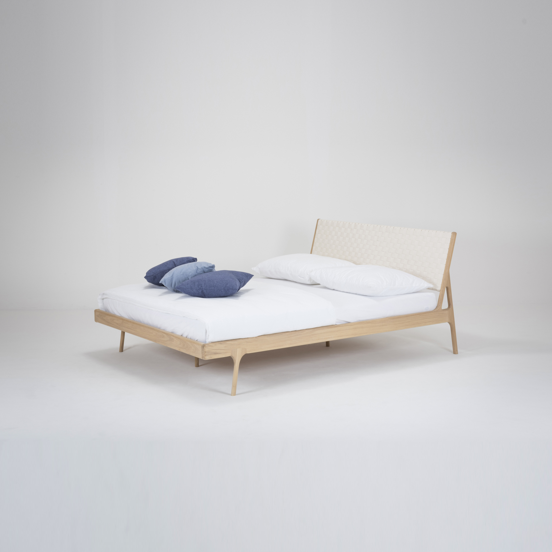 Fawn Bed