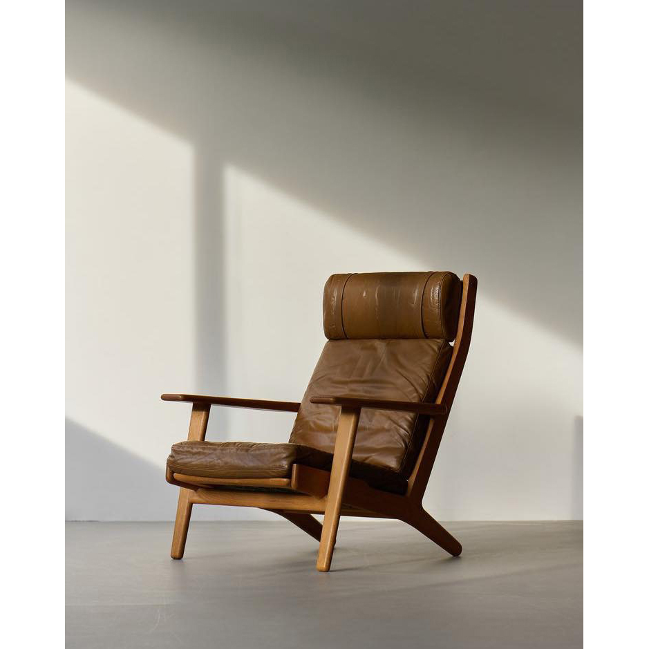 Hans Lounge Chair