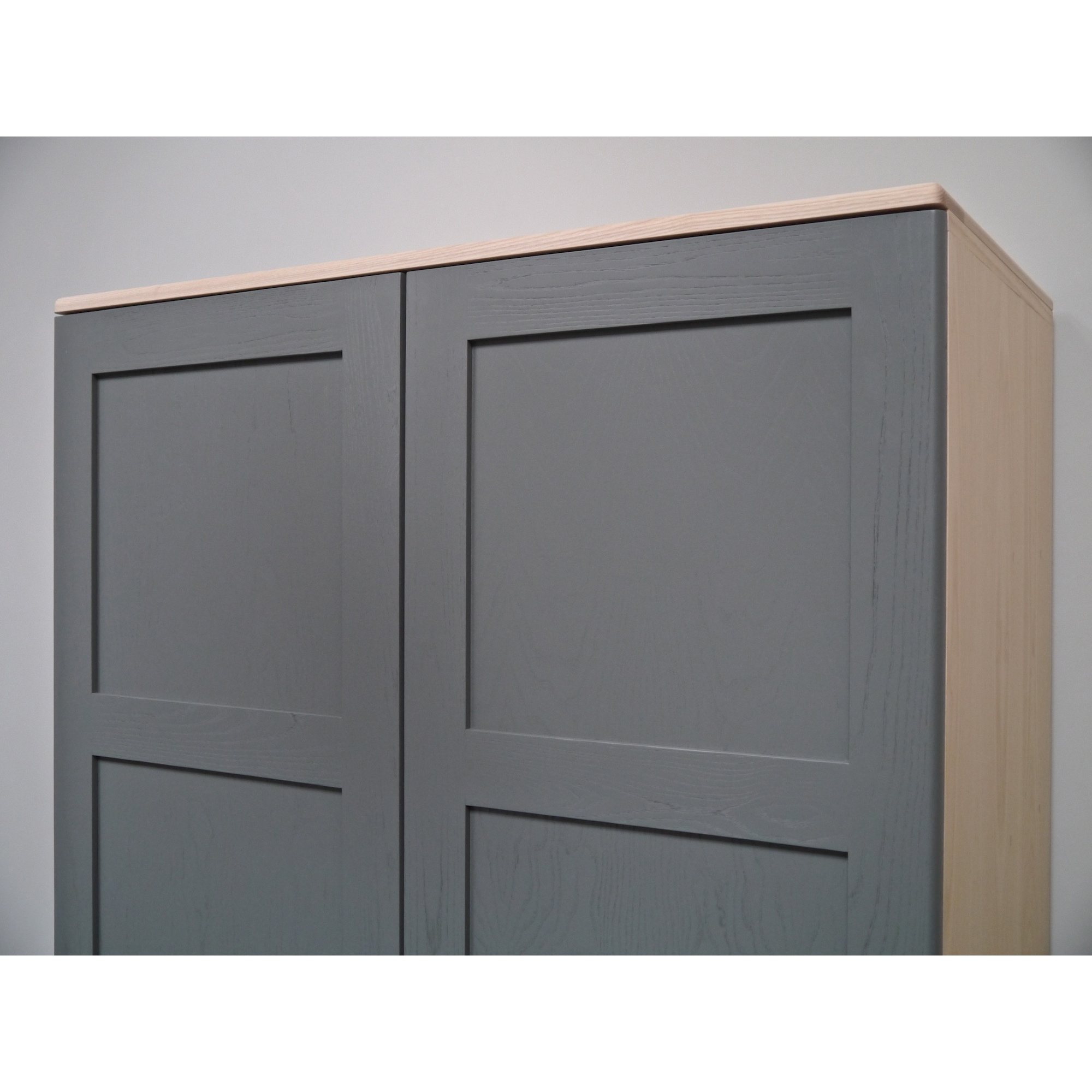 Corola Armoire