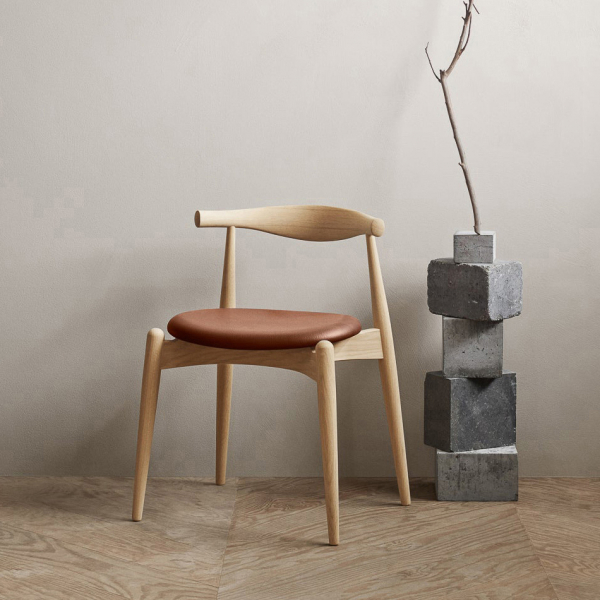 CH20 Elbow Chair
