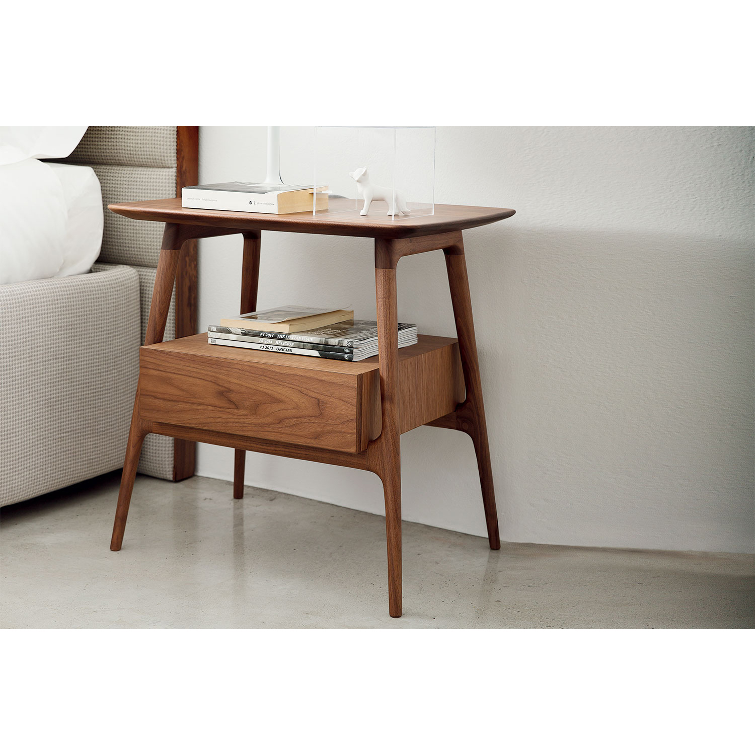 Bilot Nightstand