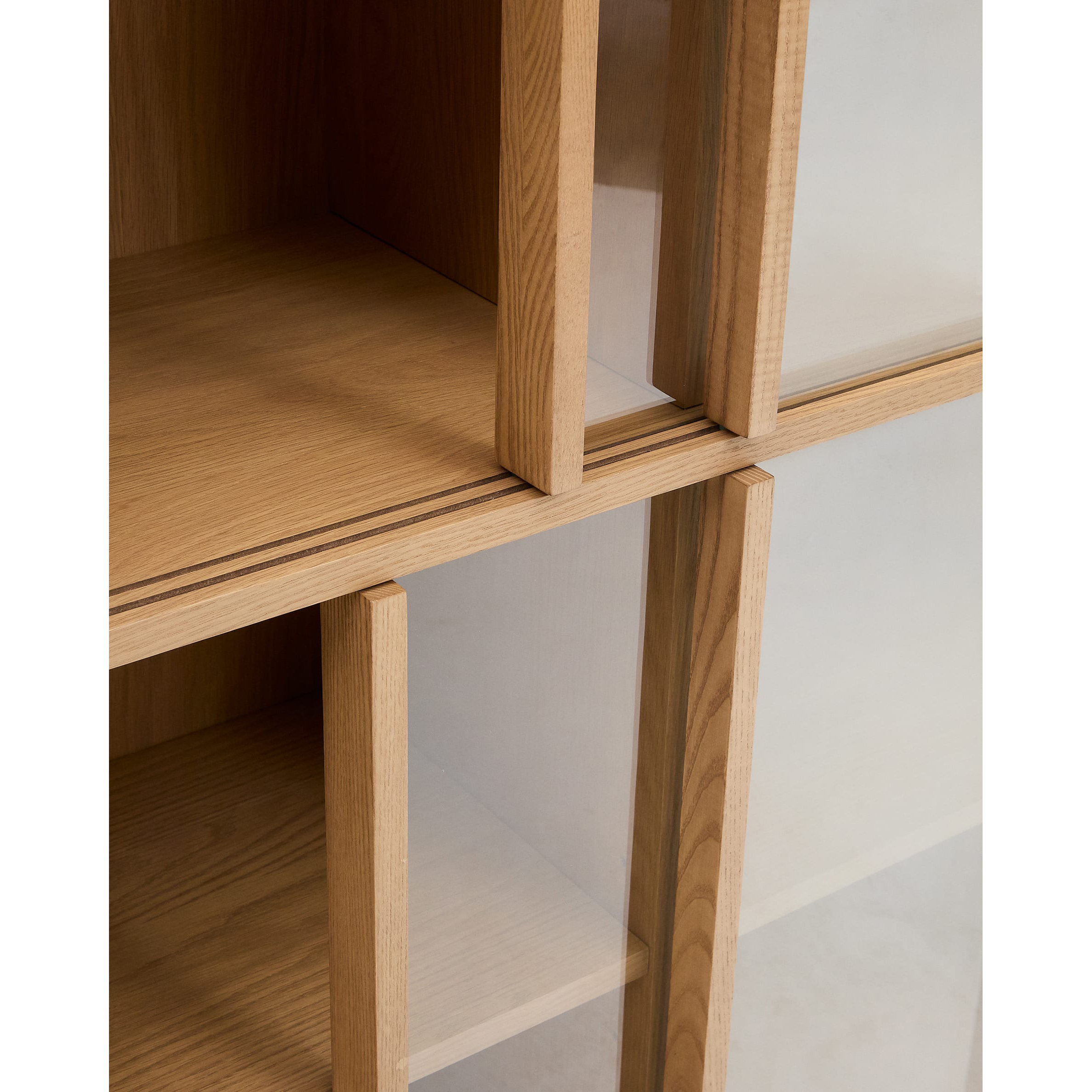 Helvine Shelving