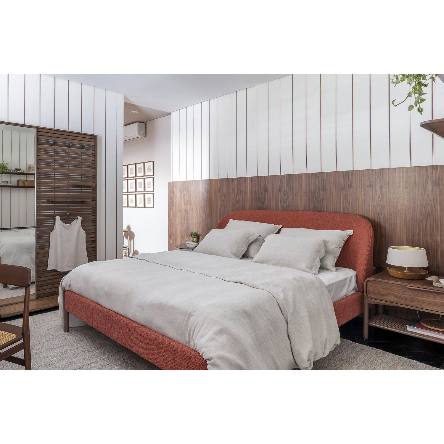 Luna Bed